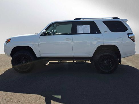 Certified 2023 Toyota 4Runner SR5 Premium AWD/4WD image 6