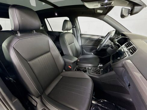 Certified 2023 Volkswagen Tiguan SE R-Line AWD/4WD image 26