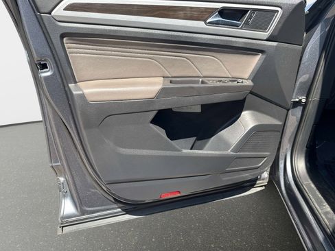 Used 2022 Volkswagen Atlas SE image 18