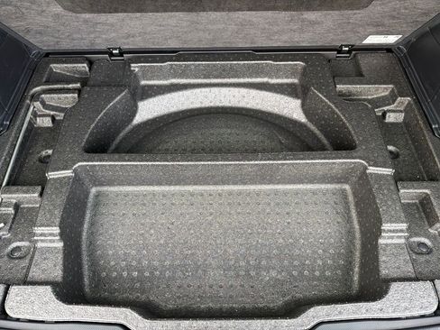 Certified 2023 Subaru Forester Premium image 32