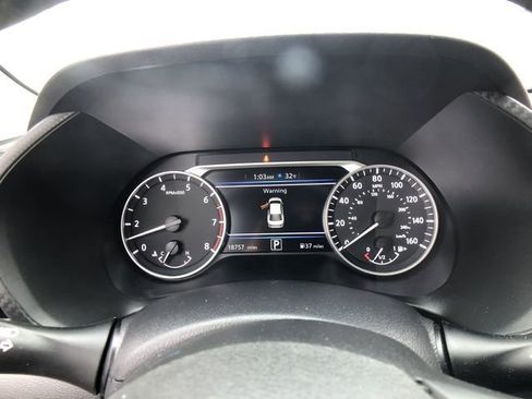 Certified 2023 Nissan Sentra SV image 15