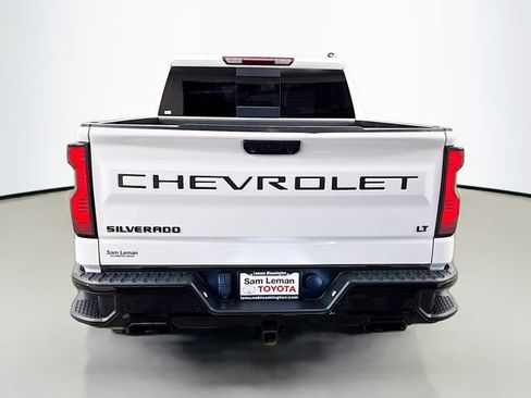 Used 2022 Chevrolet Silverado 1500 LT Trail Boss w/ LT Trail Boss Premium Package AWD/4WD image 6