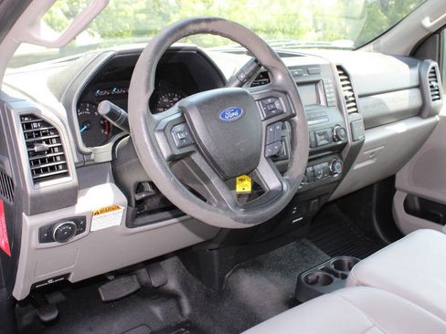 Used 2017 Ford F250 XL RWD image 9