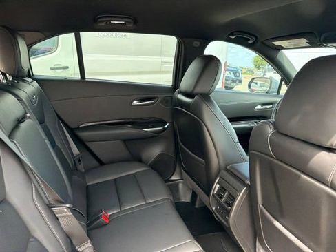 Used 2024 Cadillac XT4 Luxury w/ Cold Weather Package FWD image 14