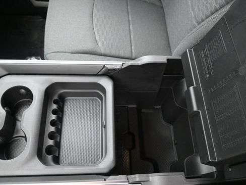 New 2026 RAM 2500 Big Horn AWD/4WD image 33