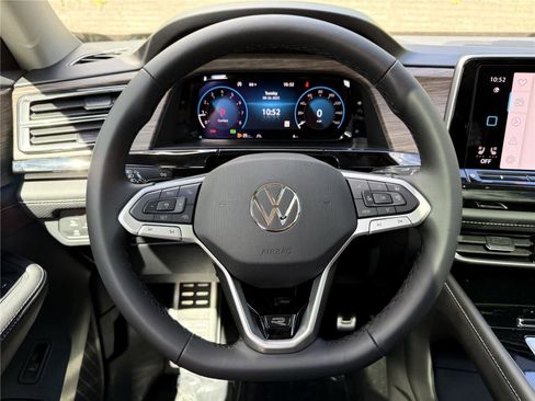 New 2026 Volkswagen Atlas SEL Premium R-Line image 10