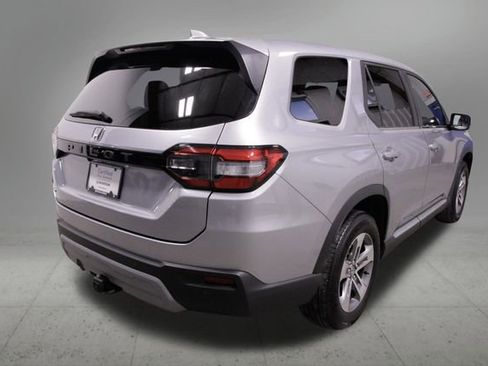 Certified 2023 Honda Pilot EX-L image 6