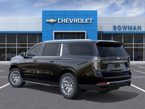 New 2026 Chevrolet Suburban Premier AWD/4WD image 3