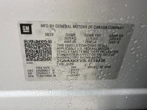 Used 2020 Chevrolet Equinox LT w/ LPO, Floor Liner Package FWD image 27