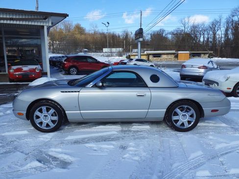 Used 2004 Ford Thunderbird Deluxe image 4