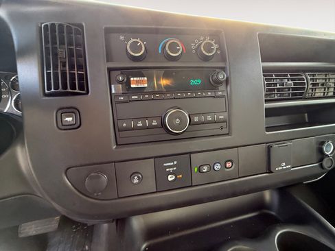New 2025 Chevrolet Express 3500 Work Van w/ Power Convenience Package image 11