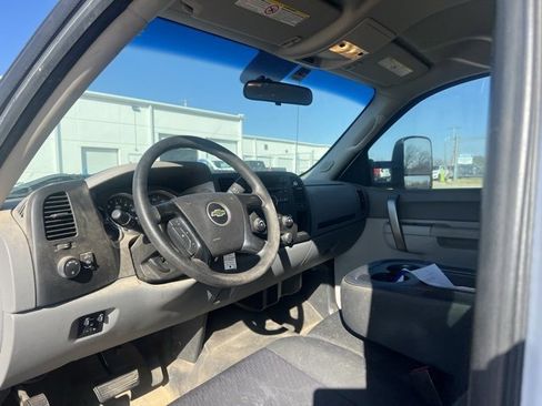 Used 2013 Chevrolet Silverado 2500 W/T image 8