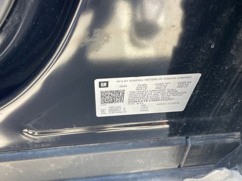 Used 2021 Chevrolet Equinox LT AWD/4WD image 13