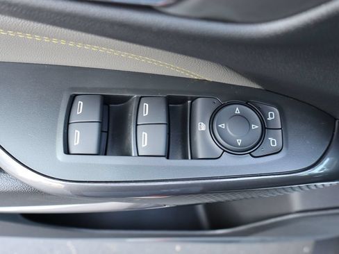 New 2026 Chevrolet Trax ACTIV w/ Sunroof Package FWD image 15