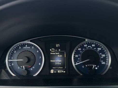 Used 2016 Toyota Camry LE image 10