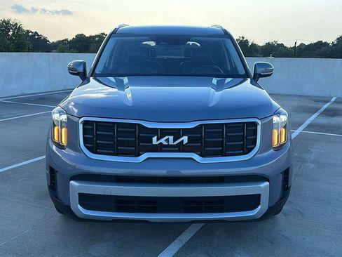 Used 2025 Kia Telluride S FWD image 9