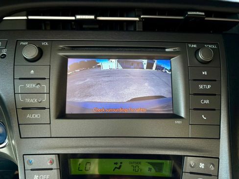Used 2015 Toyota Prius Two FWD image 27