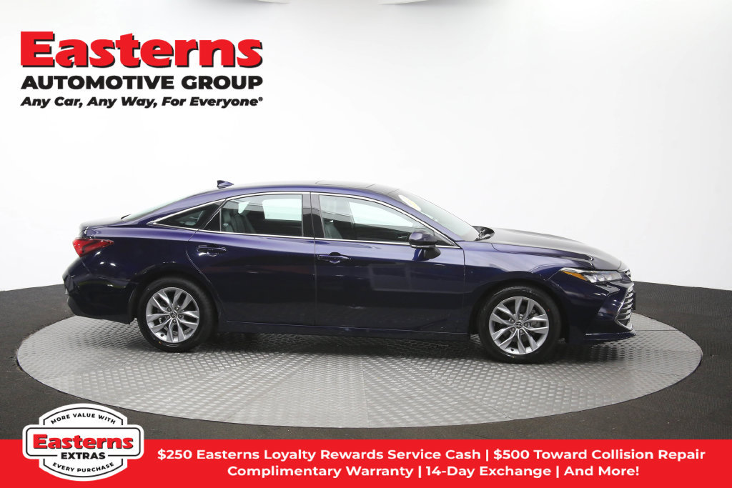 Used 2022 Toyota Avalon XLE w/ Moonroof Package FWD image 48