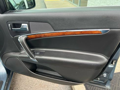 Used 2012 Lincoln MKZ AWD image 18