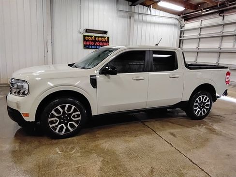 Used 2024 Ford Maverick Lariat FWD image 5