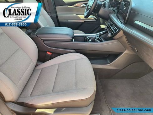 Used 2026 Chevrolet Traverse LT w/ Driver Confidence Package FWD image 15