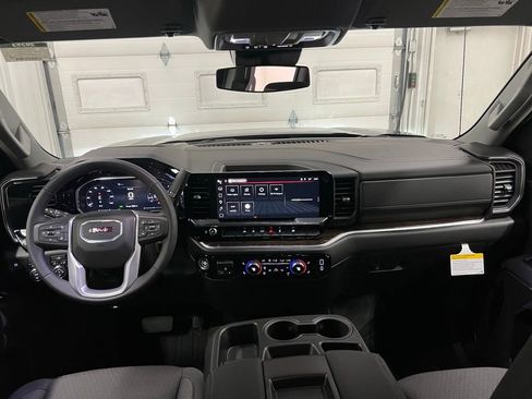 New 2026 GMC Sierra 1500 Elevation image 31