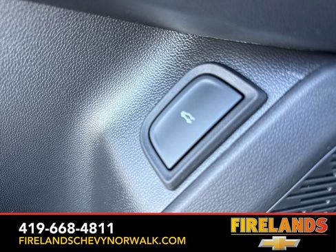 New 2026 Chevrolet Equinox LT w/ Convenience Package II image 13