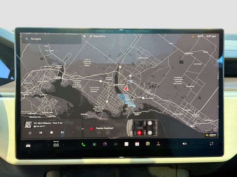 Used 2024 Tesla Model S image 29