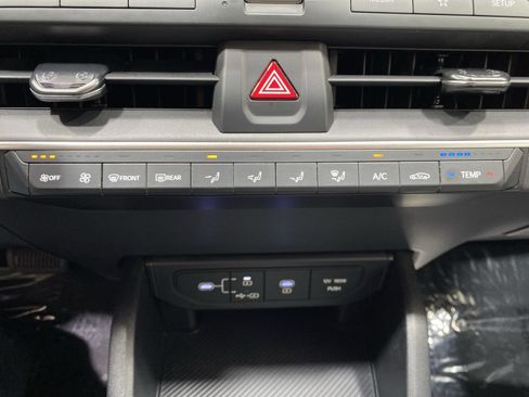 Used 2025 Kia K4 FWD image 18