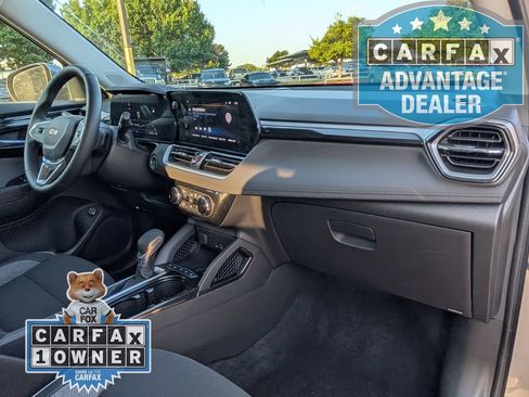 Used 2025 Chevrolet TrailBlazer LT w/ Convenience Package FWD image 24