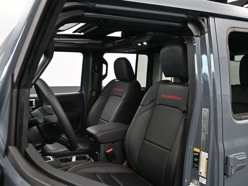 Used 2026 Jeep Wrangler Unlimited Rubicon w/ Xtreme 35 Tire Package image 10