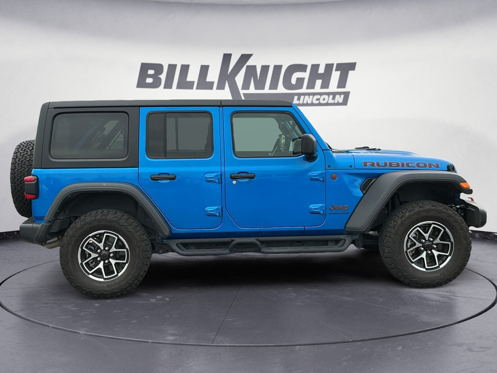 Used 2024 Jeep Wrangler Unlimited Rubicon w/ Technology Group AWD/4WD image 7