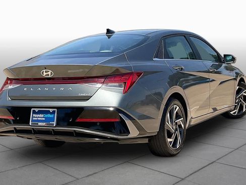 Certified 2024 Hyundai Elantra Limited FWD image 13