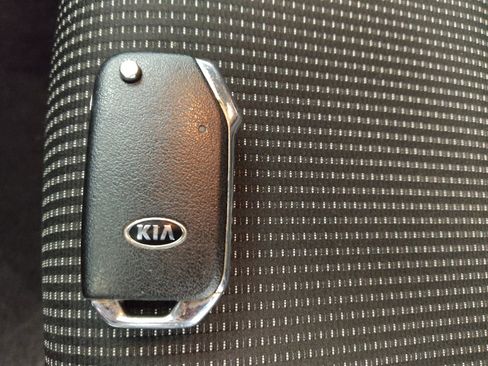 Used 2020 Kia Forte LXS image 32