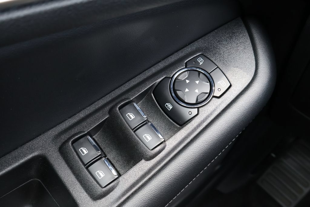 Used 2024 Ford Edge SEL w/ Convenience Package AWD/4WD image 39
