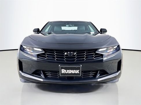 Used 2021 Chevrolet Camaro LT image 2