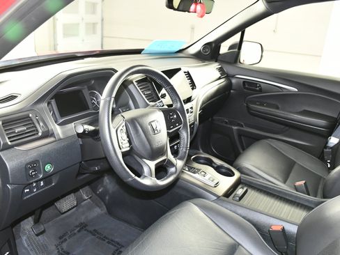 Used 2023 Honda Passport EX-L image 2