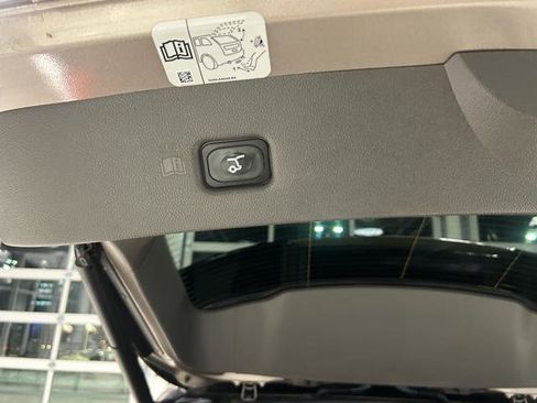 Used 2020 Lincoln Nautilus Reserve w/ Equipment Group 202A image 25