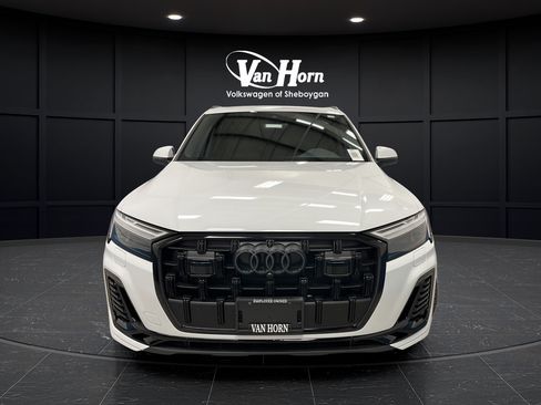 Used 2025 Audi Q7 3.0T Premium Plus w/ Premium Plus Package AWD/4WD image 2