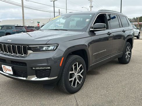 Used 2024 Jeep Grand Cherokee L Limited w/ Luxury Tech Group II AWD/4WD image 3