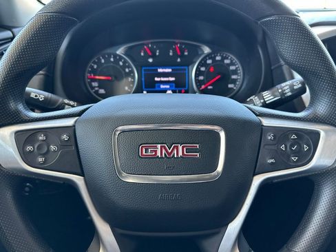 Used 2022 GMC Terrain SLE w/ LPO, Floor Liner Package image 32