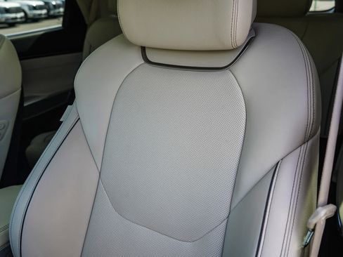Used 2023 Genesis GV70 2.5T w/ Advanced Package AWD/4WD image 27