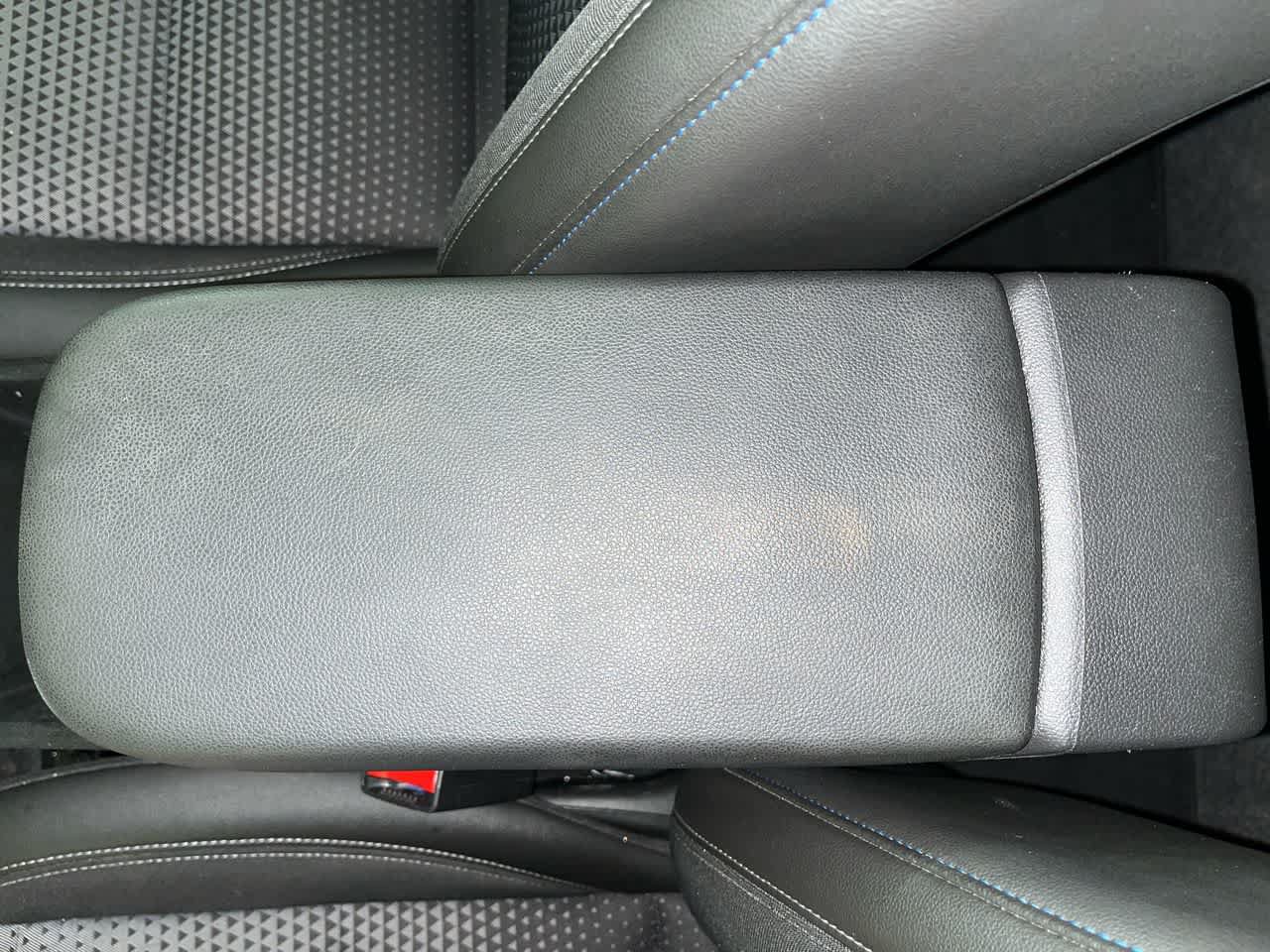 Used 2025 Chevrolet Trax LT FWD image 23