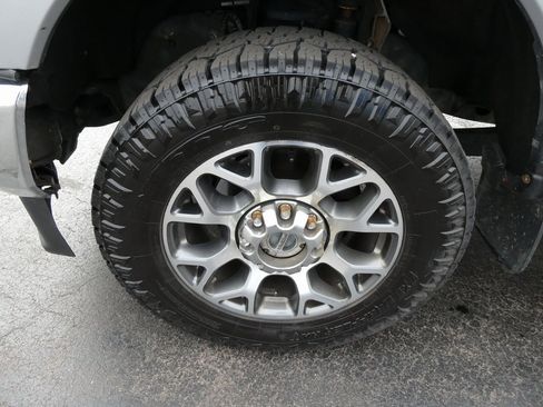 Used 2020 Ford F350 Lariat w/ Lariat Ultimate Package image 12