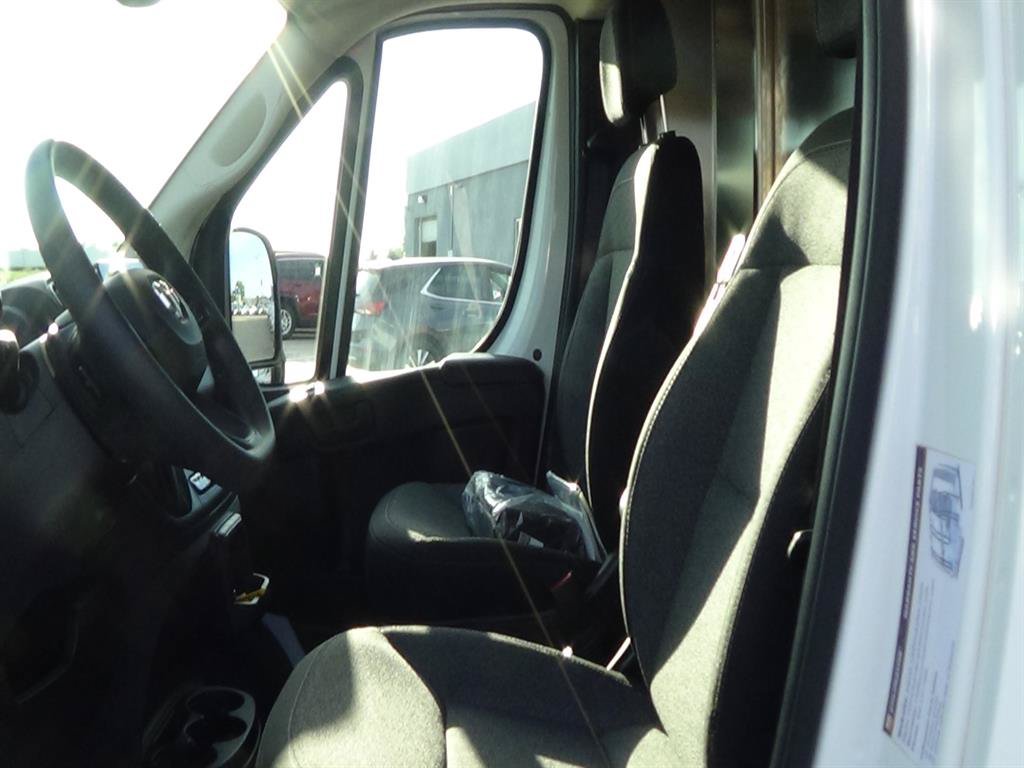 Used 2025 RAM ProMaster 2500 w/ Storage Group FWD image 15