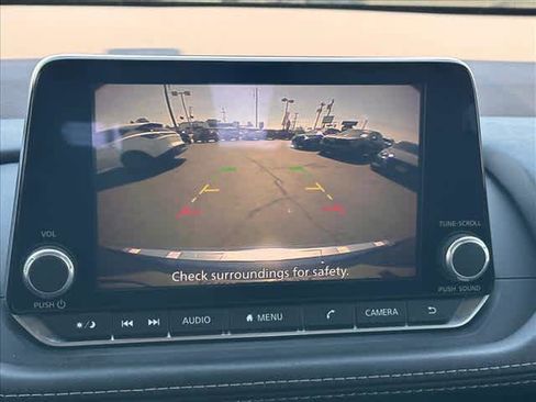 Used 2023 Nissan Rogue SV image 21