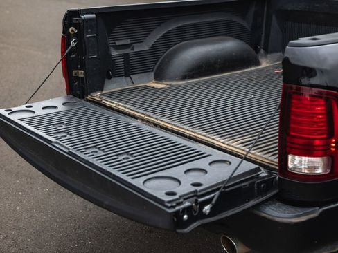 Used 2014 RAM 1500 Express w/ Black Ram 1500 Express Group AWD/4WD image 11
