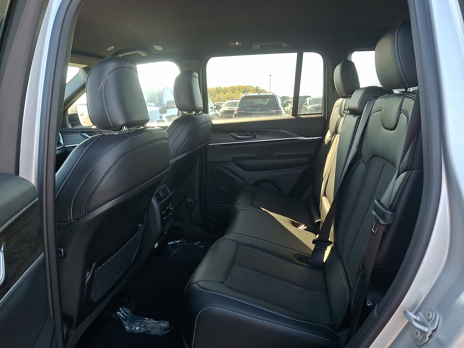 New 2026 Jeep Grand Cherokee Altitude AWD/4WD image 5