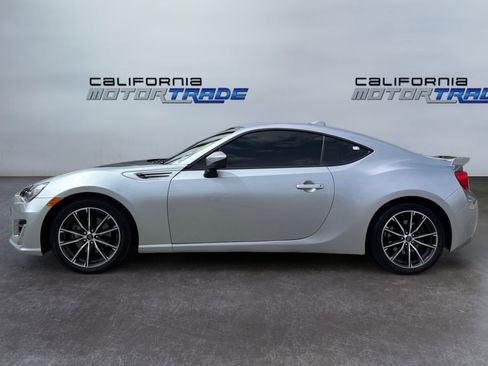 Used 2020 Subaru BRZ Limited w/ Popular Package #2 RWD image 8