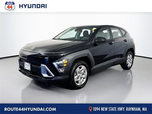 Used 2024 Hyundai Kona SE image 1